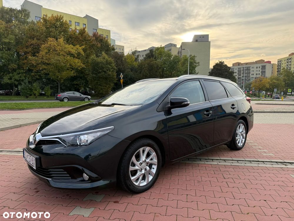 Toyota Auris - 2
