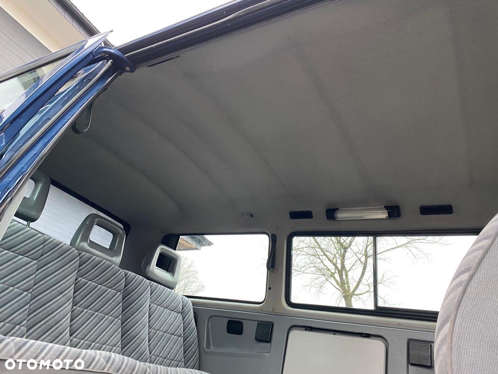 Volkswagen Multivan - 9