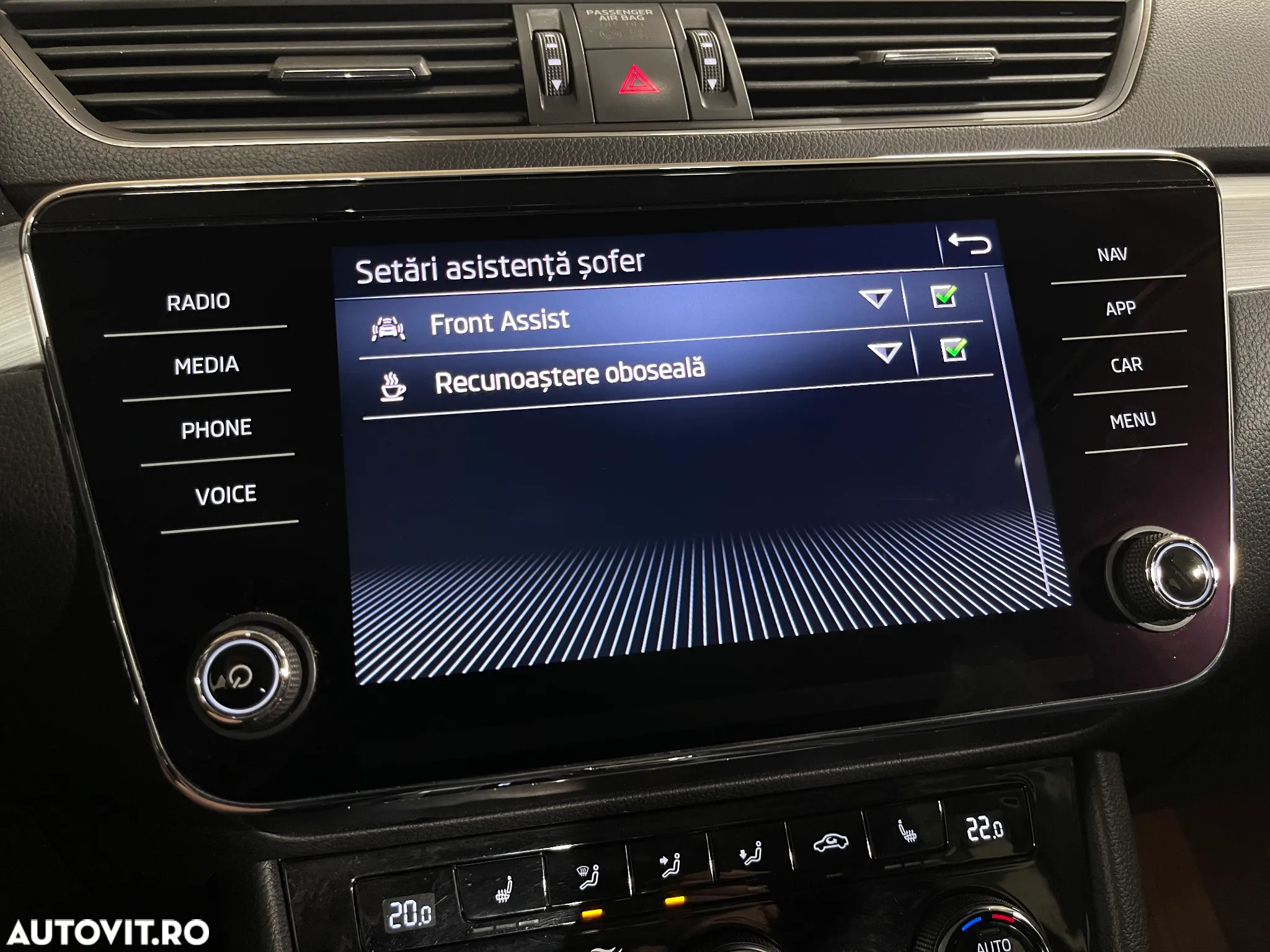 Skoda Superb 1.5 TSI DSG Ambition - 16