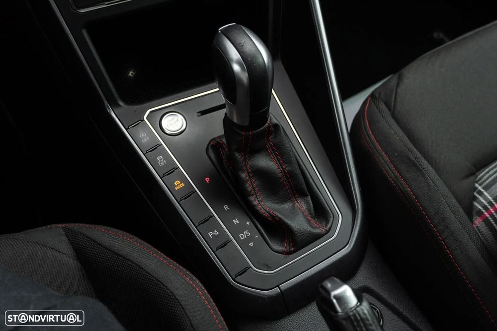 VW Polo 2.0 TSI DSG GTI - 20