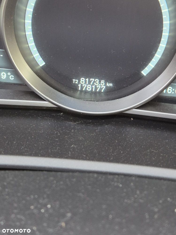 Volvo V40 - 16