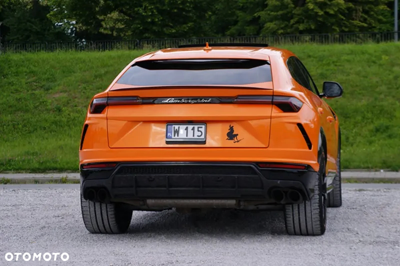 Lamborghini Urus Standard - 15