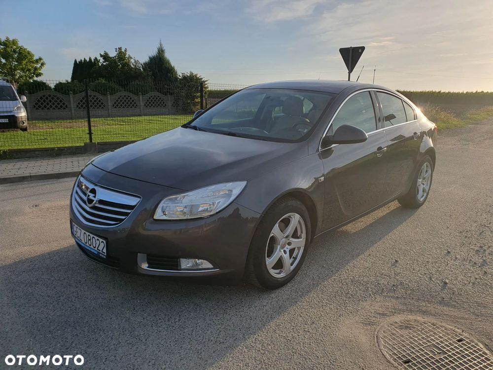 Opel Insignia 1.8 - 1