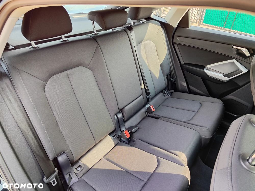 Audi Q3 35 TFSI Advanced S tronic - 14