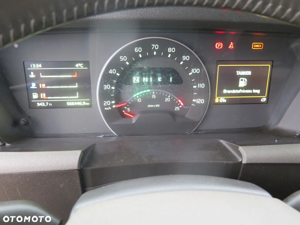 Volvo FH 460 GLOBETROTTER - 11