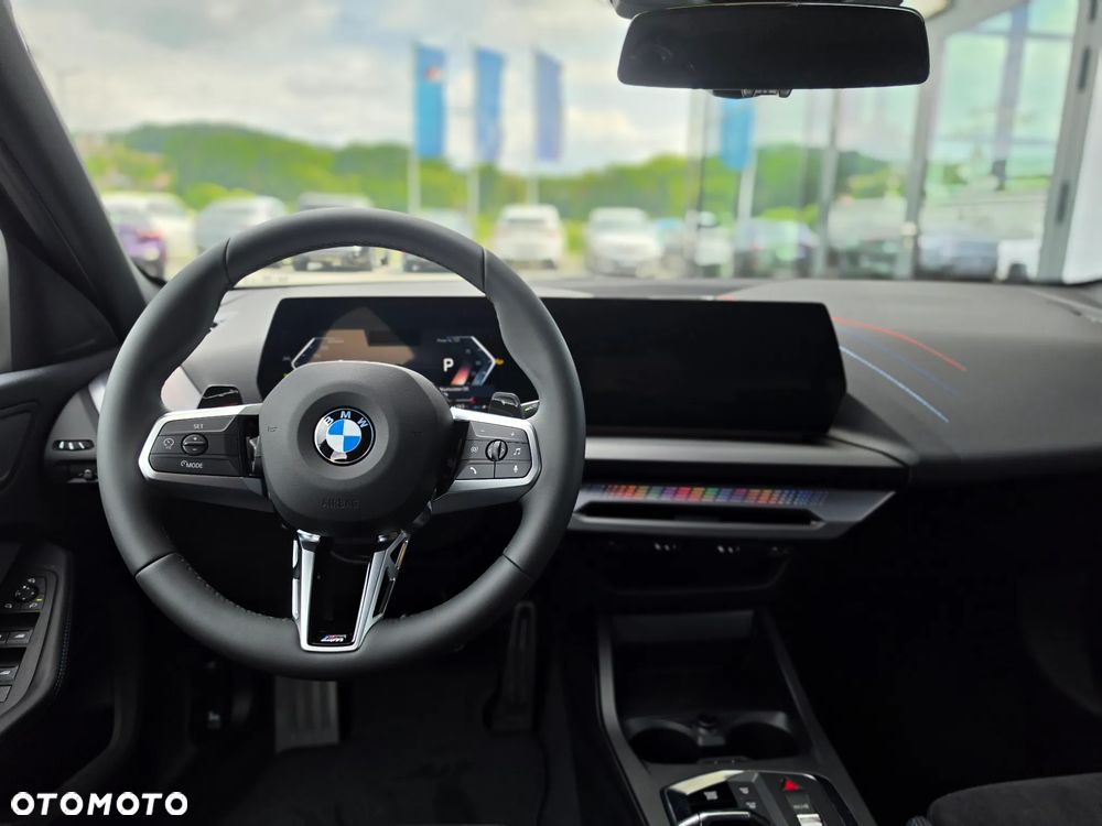 BMW Seria 1 120 mHEV - 22