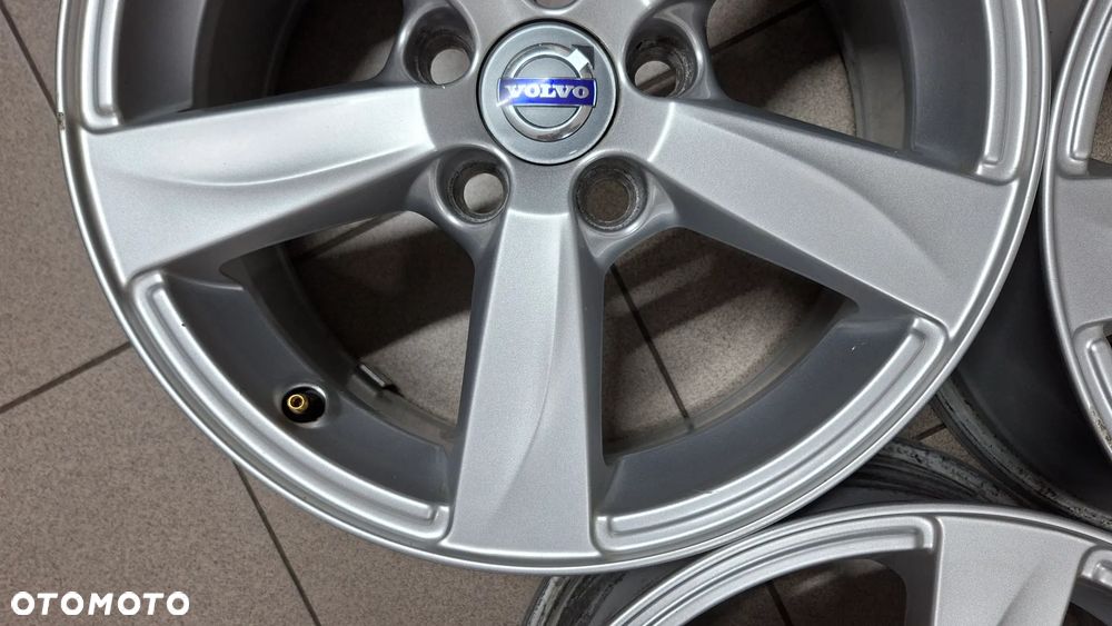 Felgi Aluminiowe 16 Volvo V40 5x108 ET 50 - 12