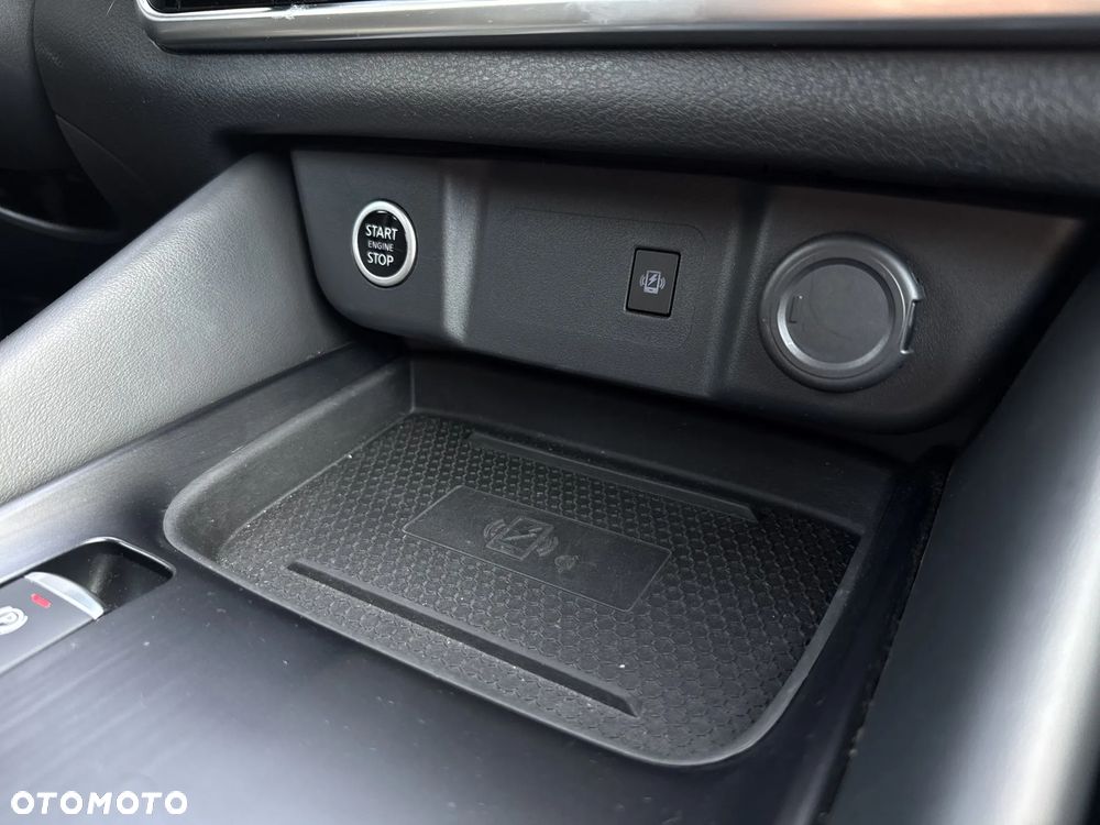 Nissan Qashqai 1.3 DIG-T mHEV N-Connecta Xtronic - 28
