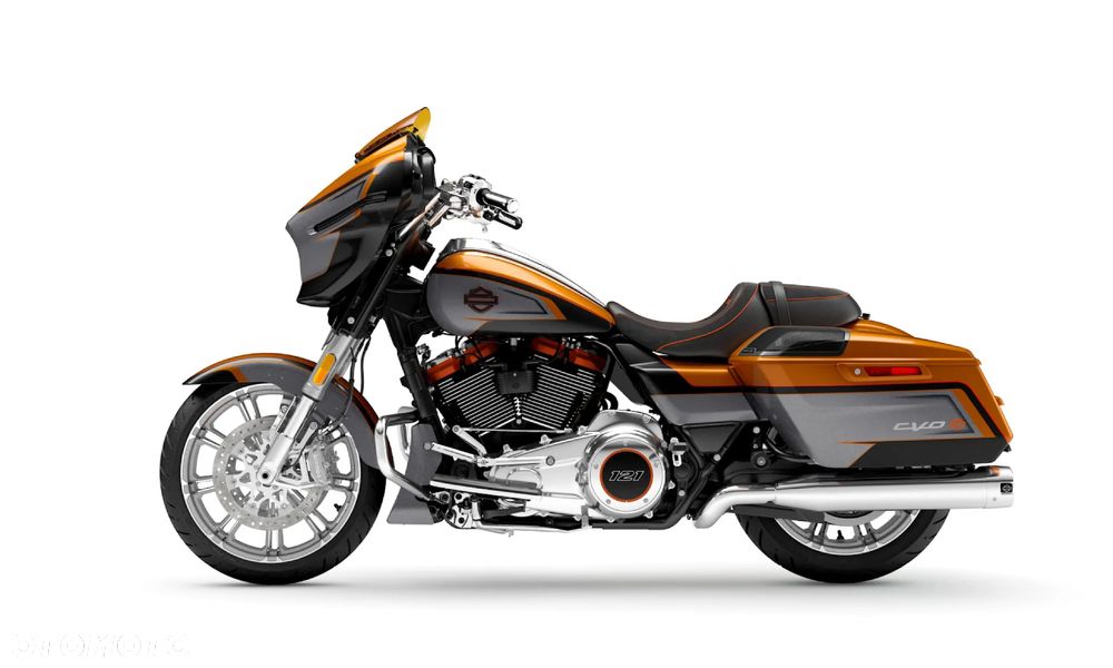 Harley-Davidson CVO Street Glide - 8