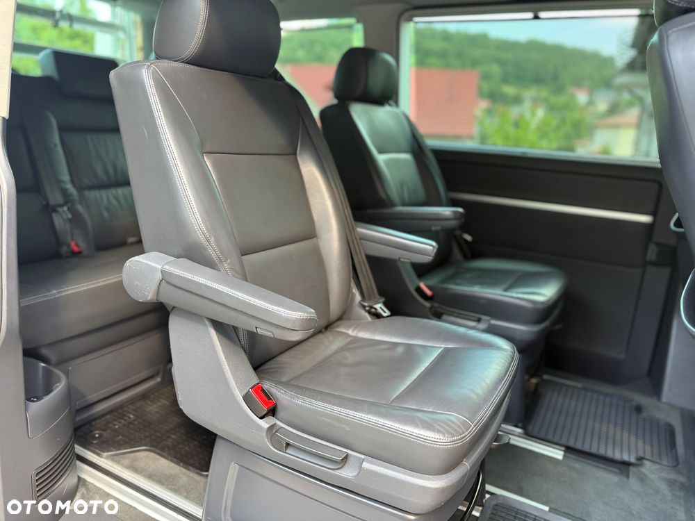 Volkswagen Multivan - 10