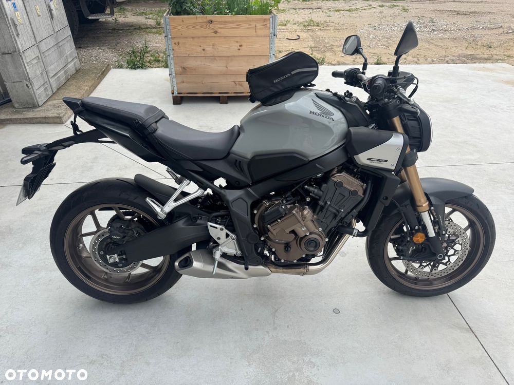 Honda CB - 3
