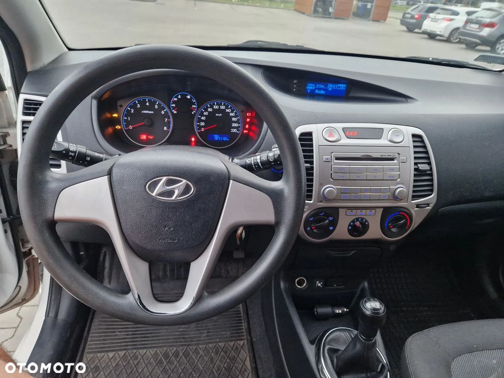 Hyundai i20 1.2 Classic + - 6