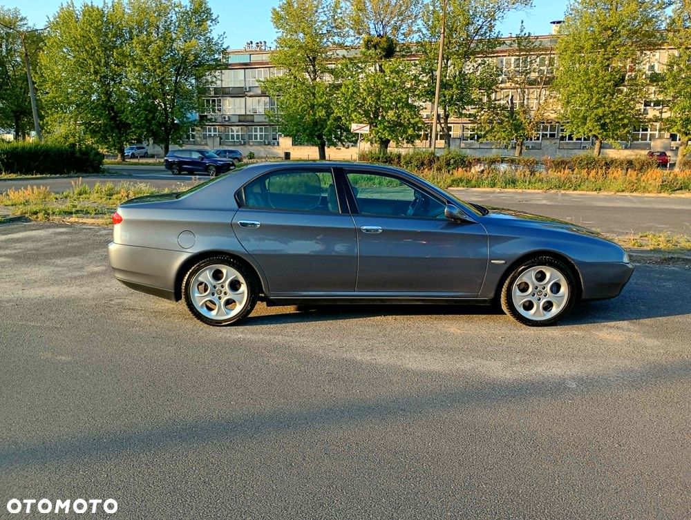 Alfa Romeo 166 - 5