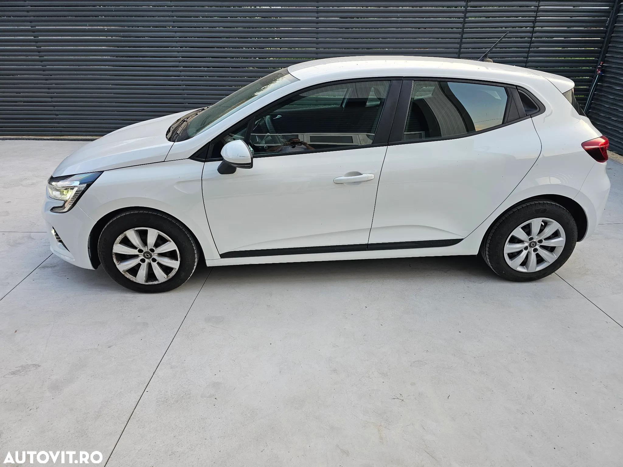 Renault Clio BLUE dCi 85 BUSINESS EDITION - 7
