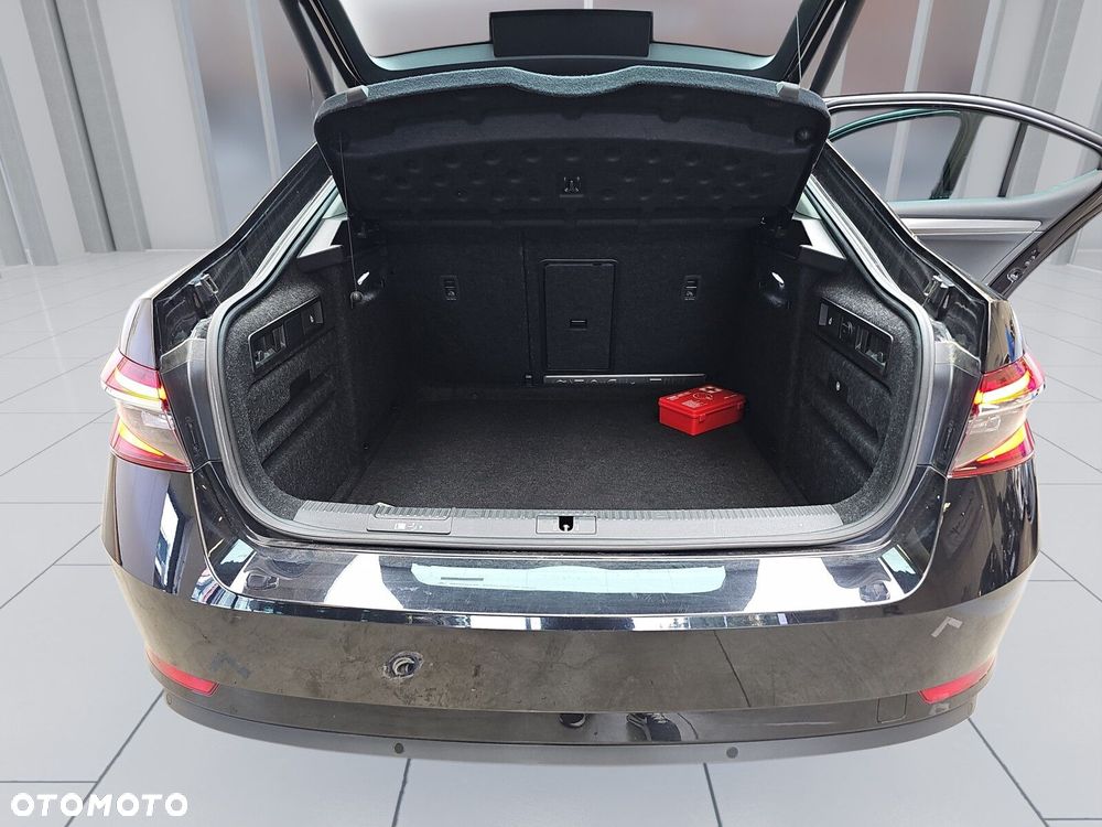 Skoda Superb 2.0 TDI SCR Style DSG - 14