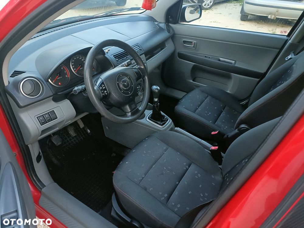 Mazda 2 - 5