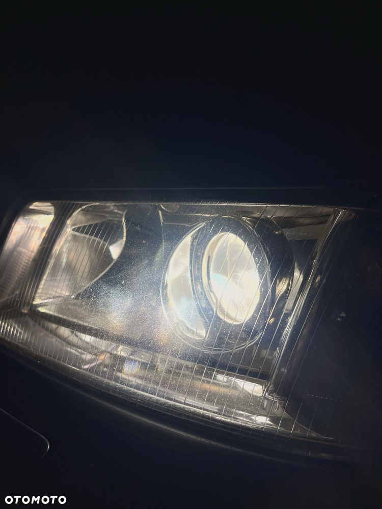 Audi A4 Avant - 8