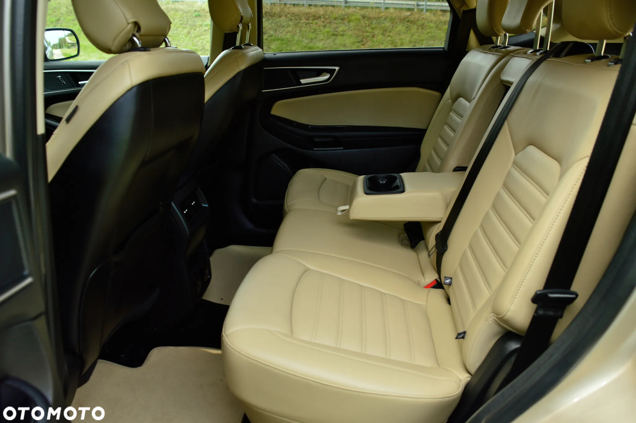 Ford Edge - 33