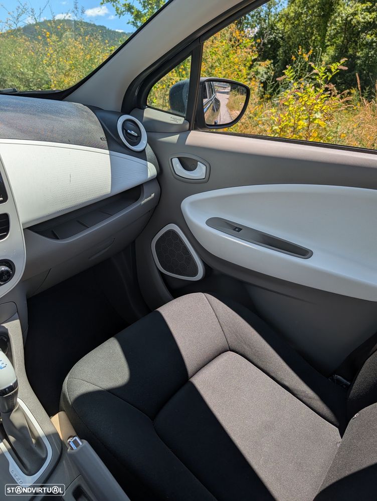 Renault Zoe (c/ Bateria) 41 kwh Intens - 8