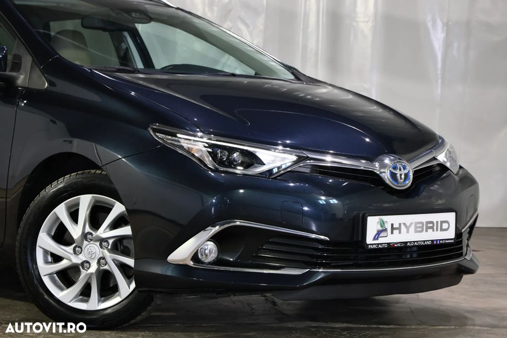 Toyota Auris 1.8 L VVT-i Sol+ - 29