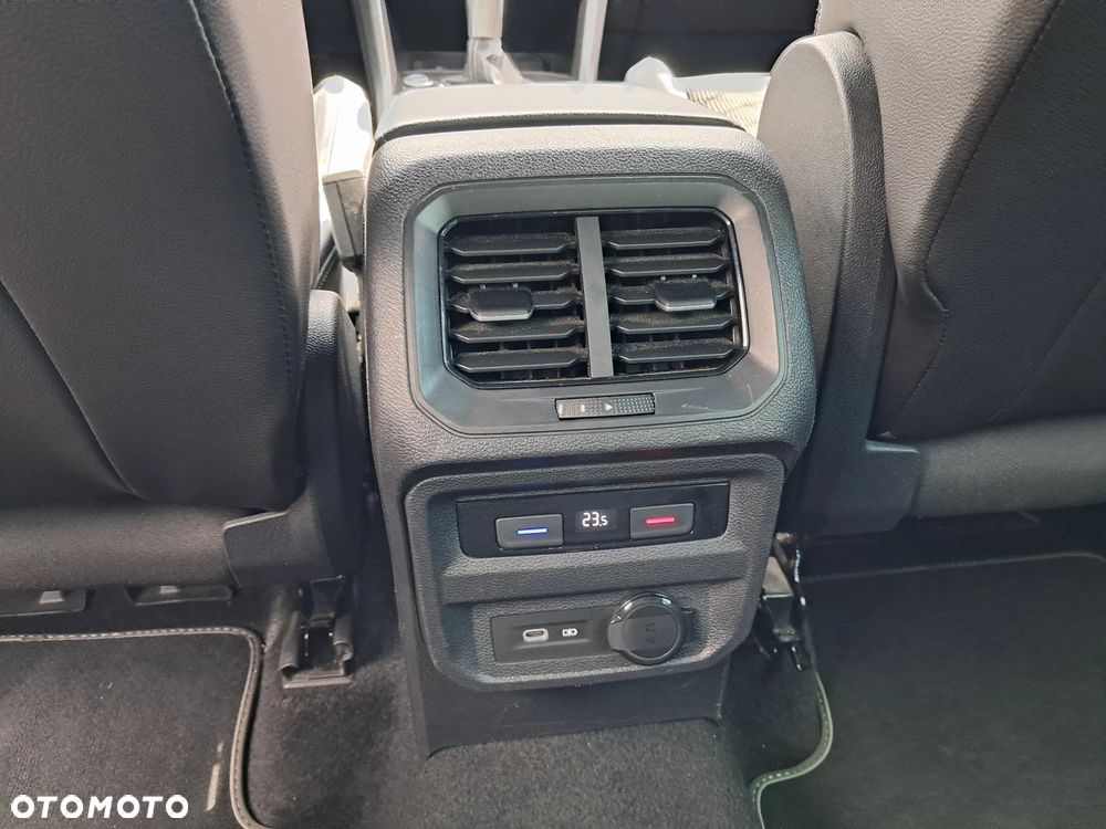 Volkswagen Tiguan 1.5 TSI OPF DSG R-Line - 12