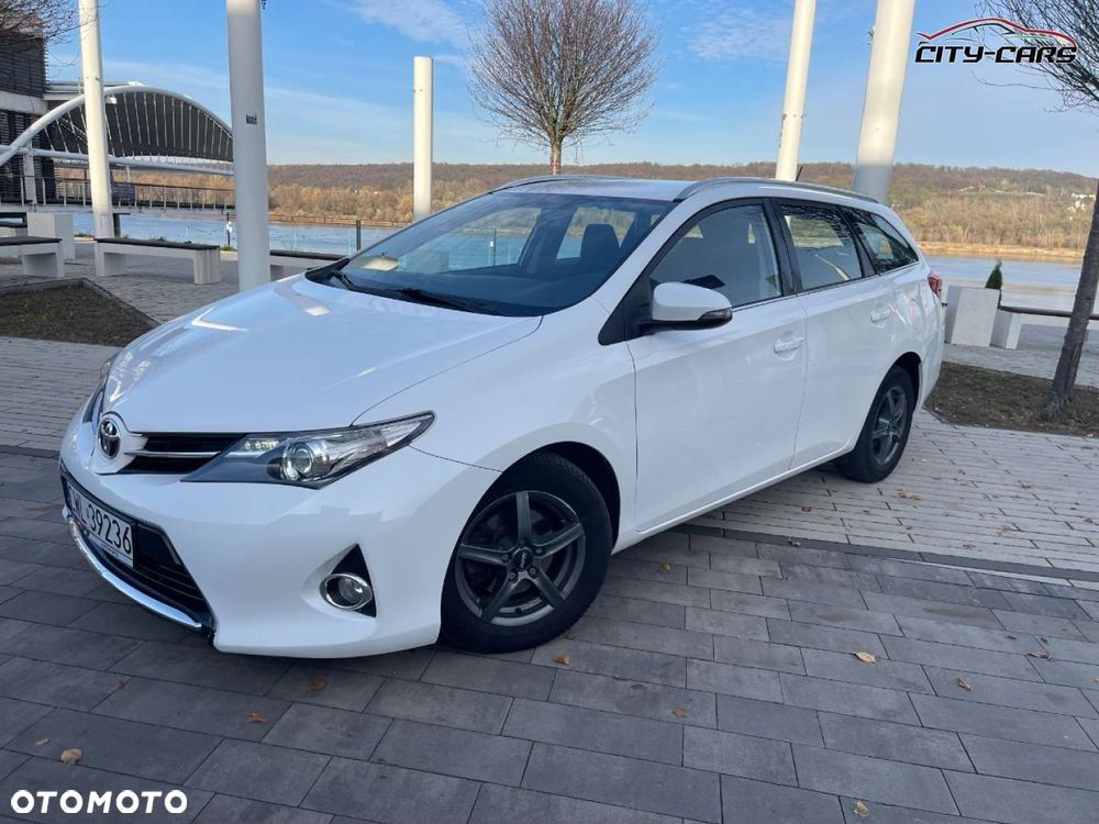 Toyota Auris - 4