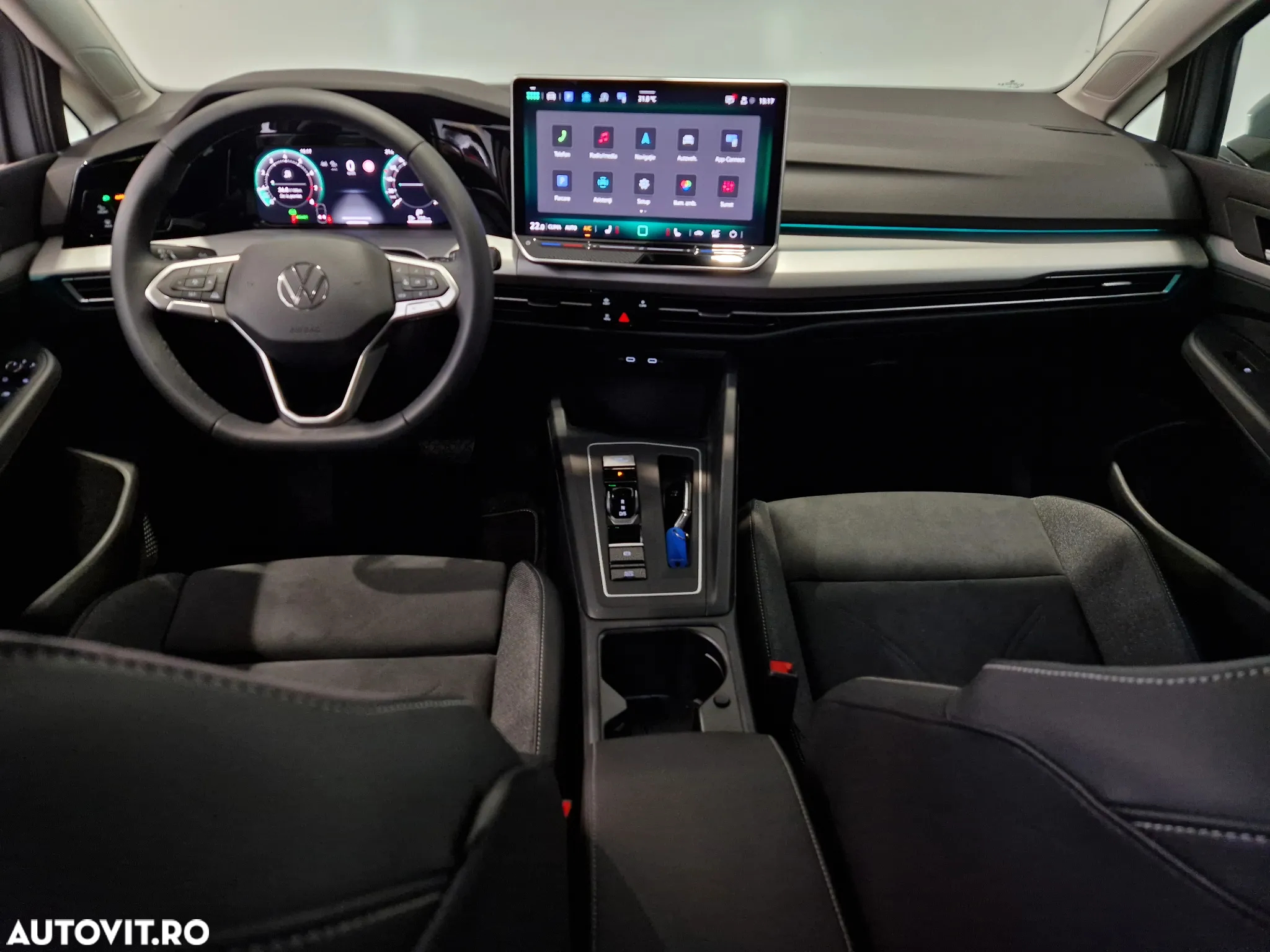 Volkswagen Golf 1.5 eTSI DSG MHEV Advanced - 12