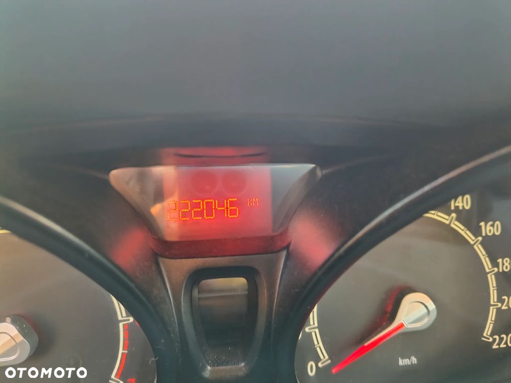 Ford Fiesta - 12