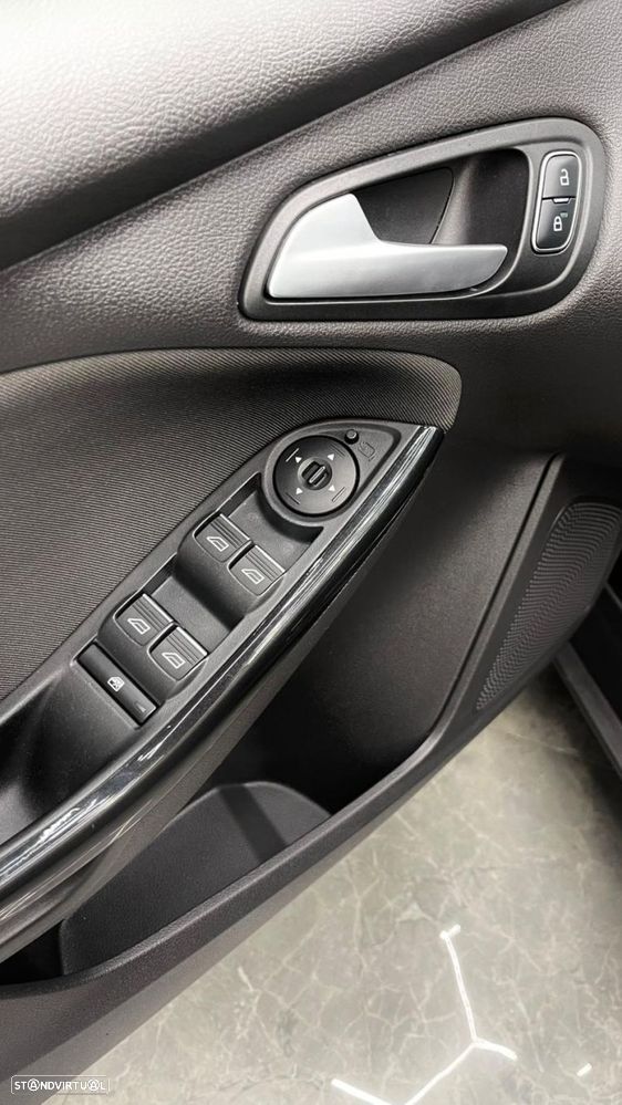 Ford Focus SW 1.5 TDCi Titanium - 40