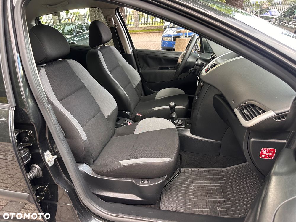 Peugeot 207 95 VTi Family - 25