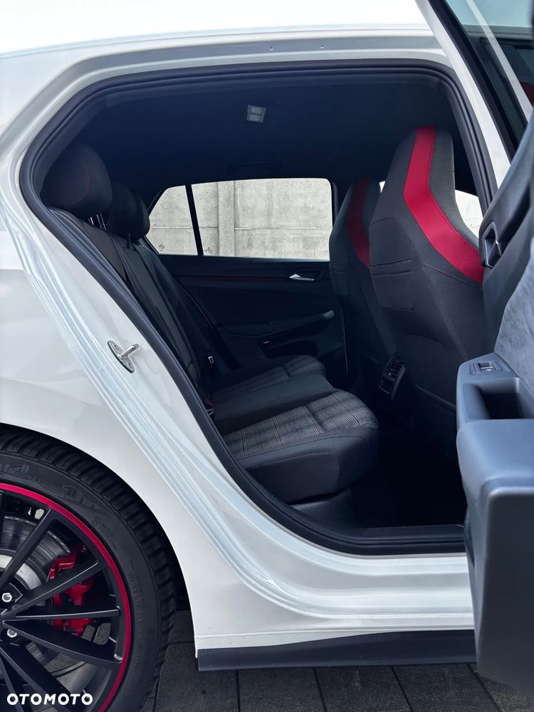 Volkswagen Golf VIII 2.0 TSI GTI DSG - 16