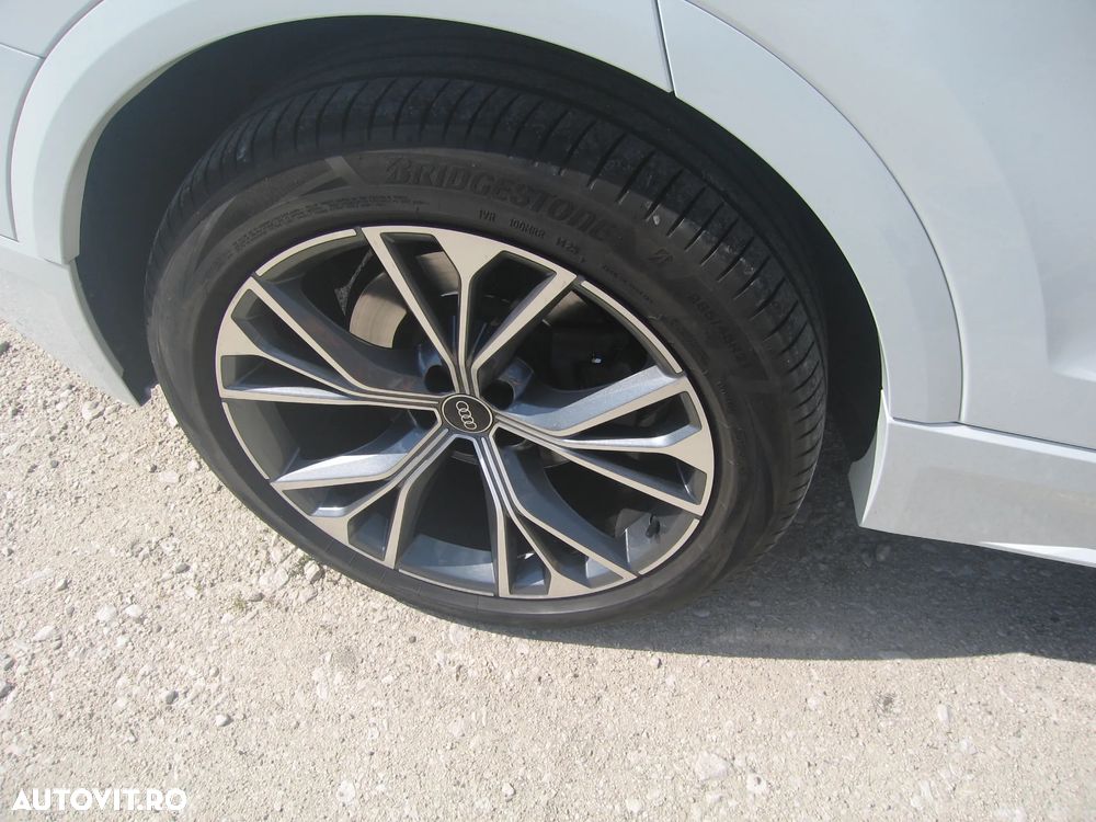 Audi Q8 - 25
