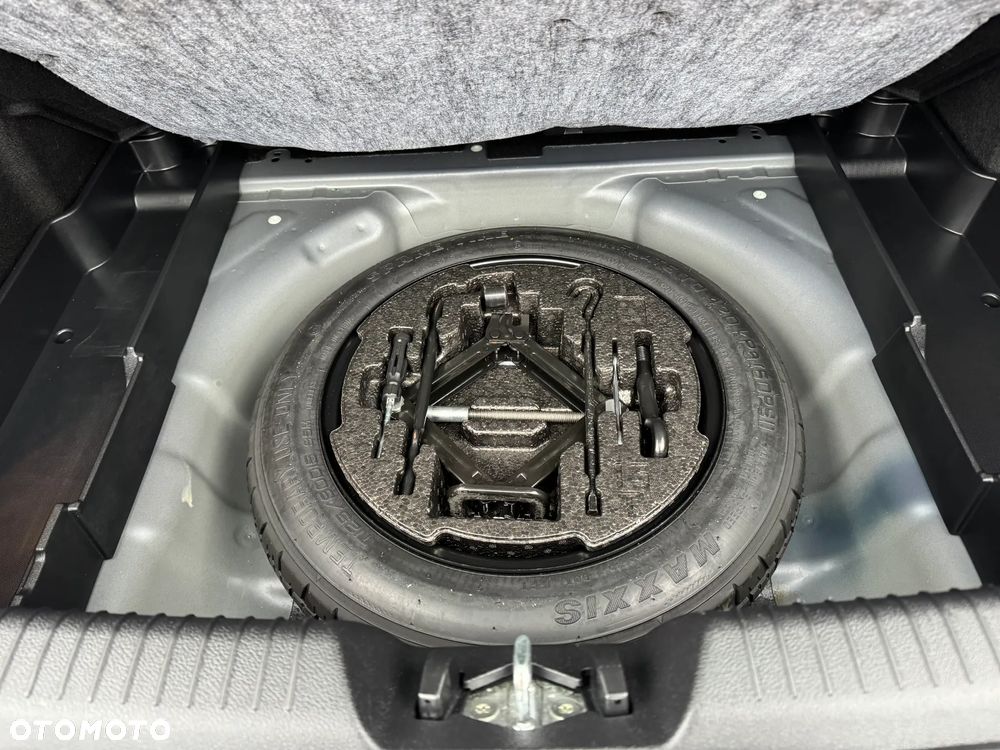 Kia Ceed 1.6 GDI Dream-Team Edition - 32