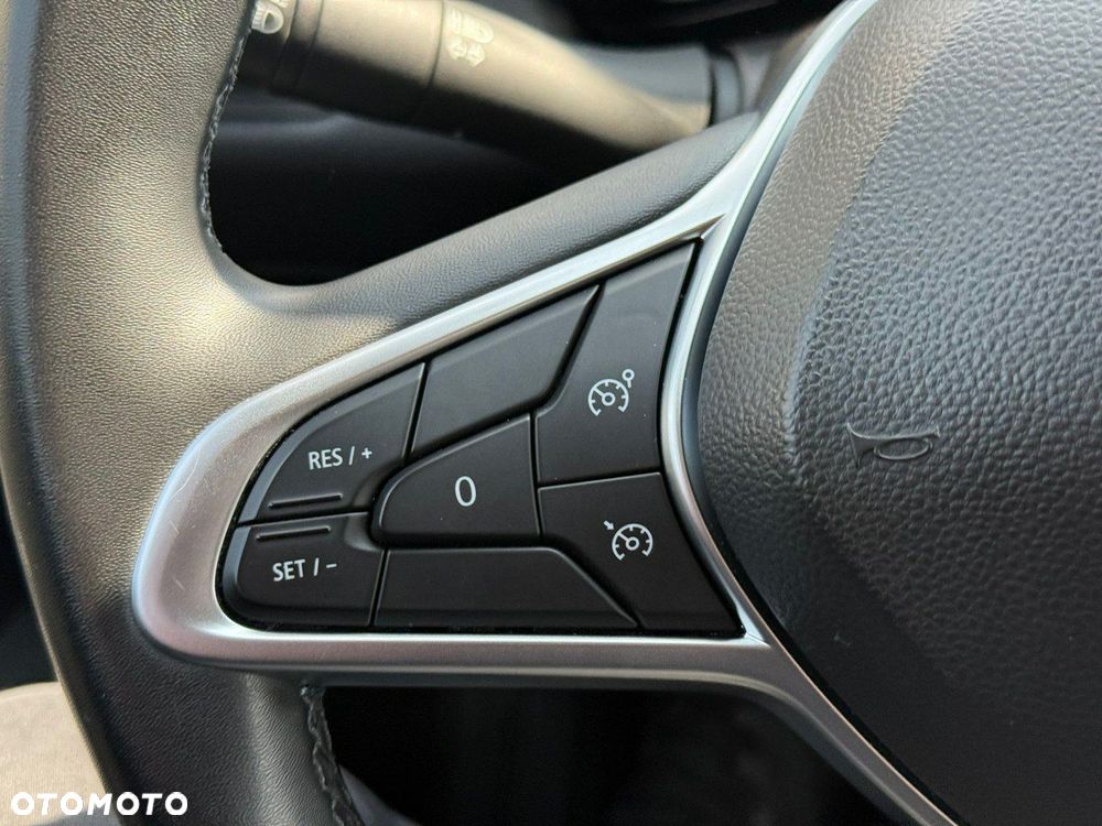 Renault Clio - 22