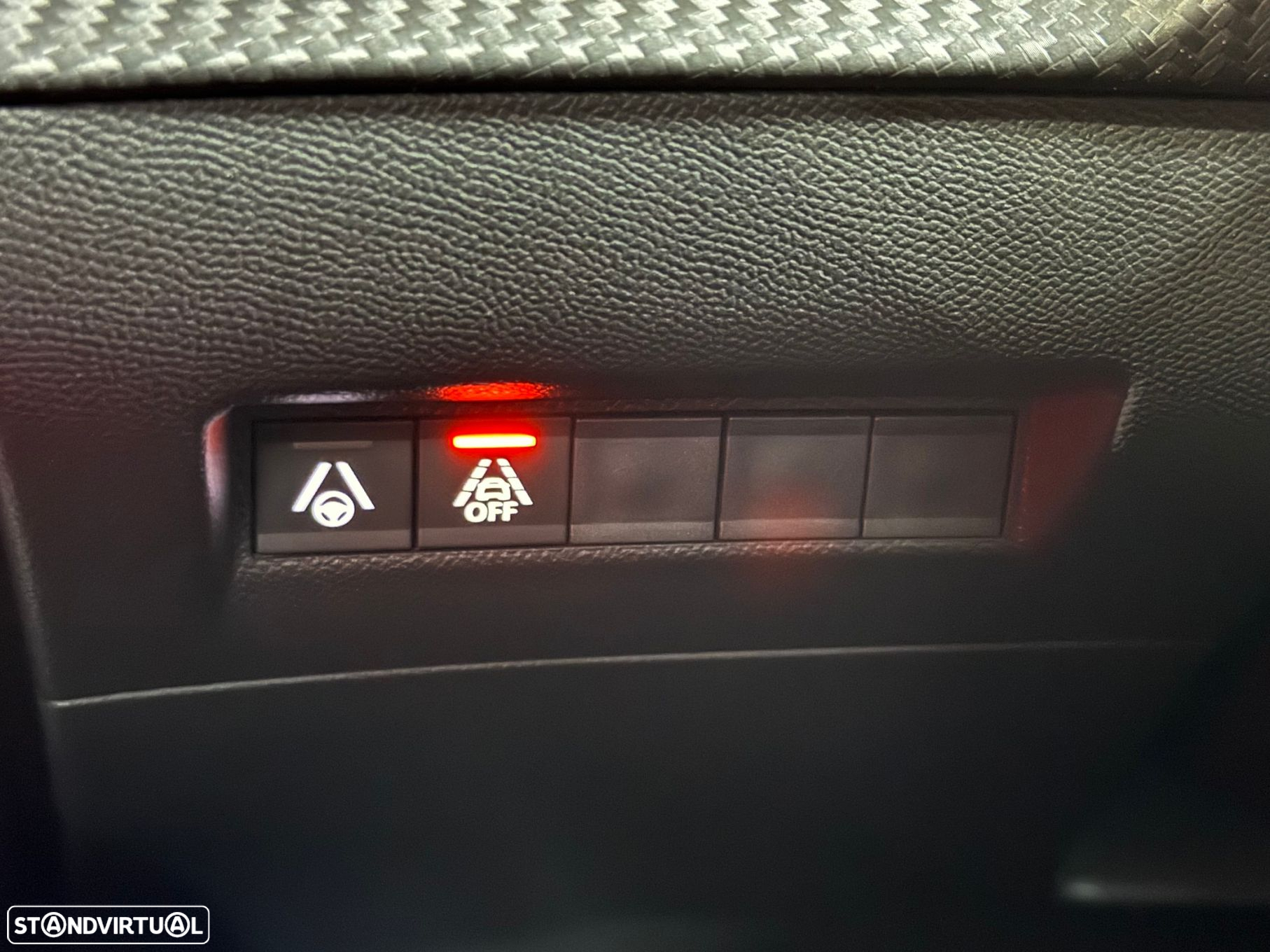 Peugeot e-2008 50 kWh GT - 25