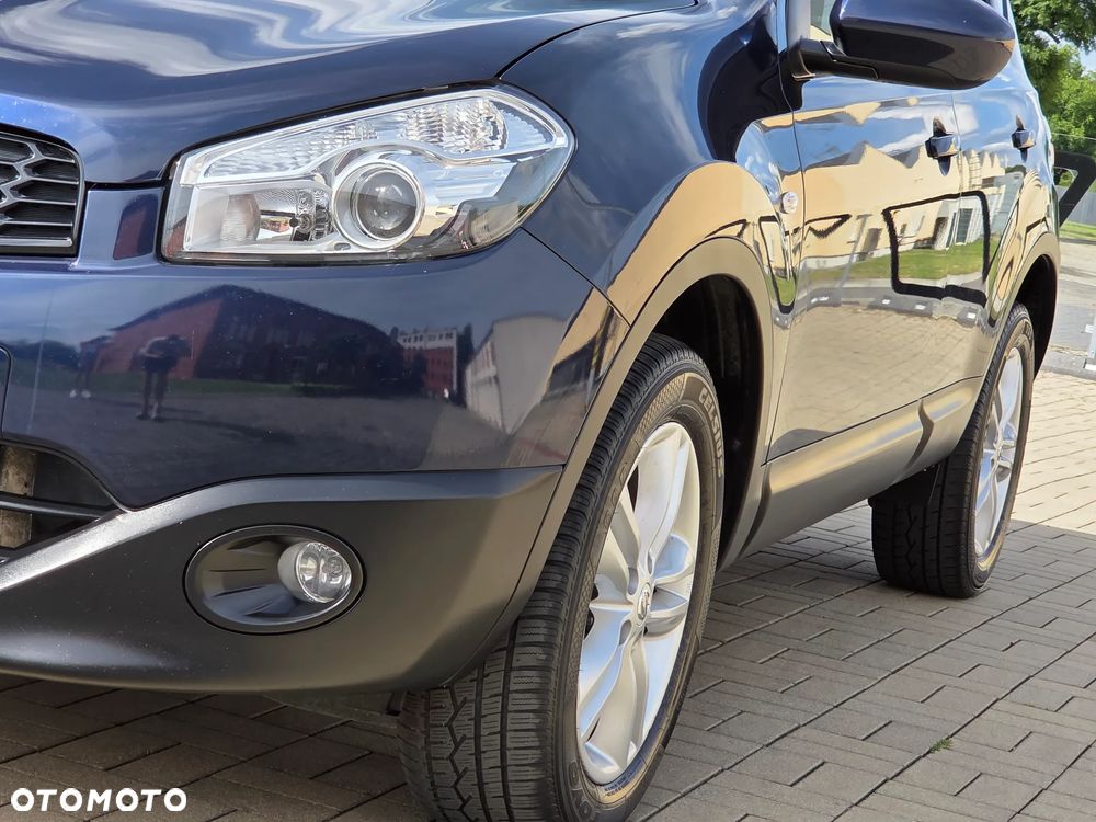 Nissan Qashqai 2.0 dCi DPF lounge - 14