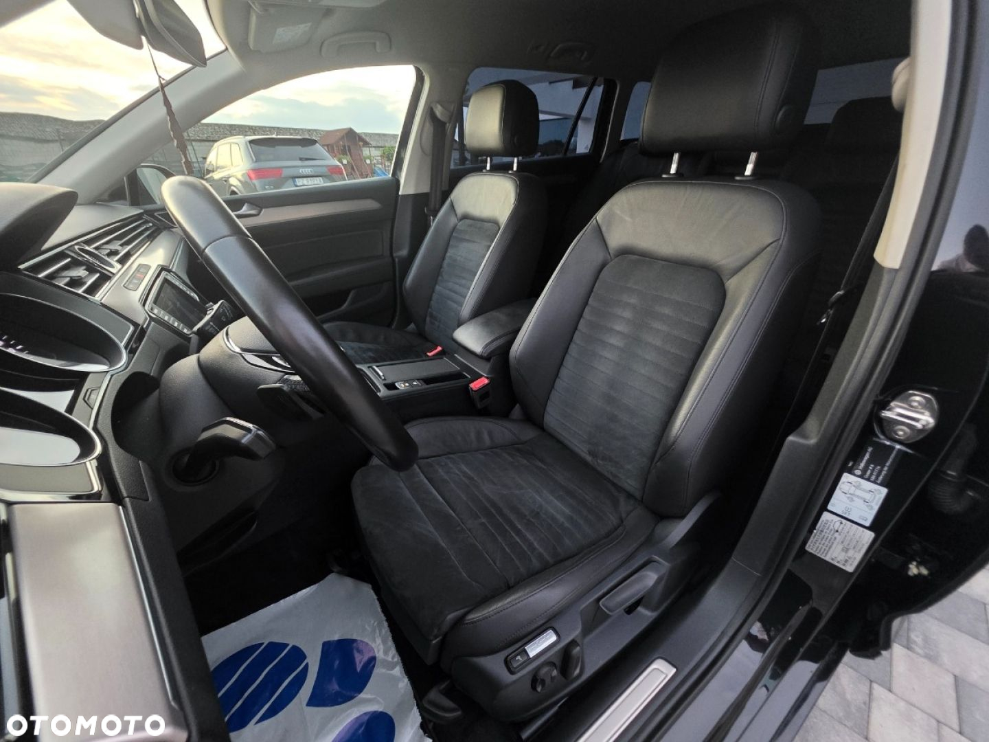 Volkswagen Passat - 19