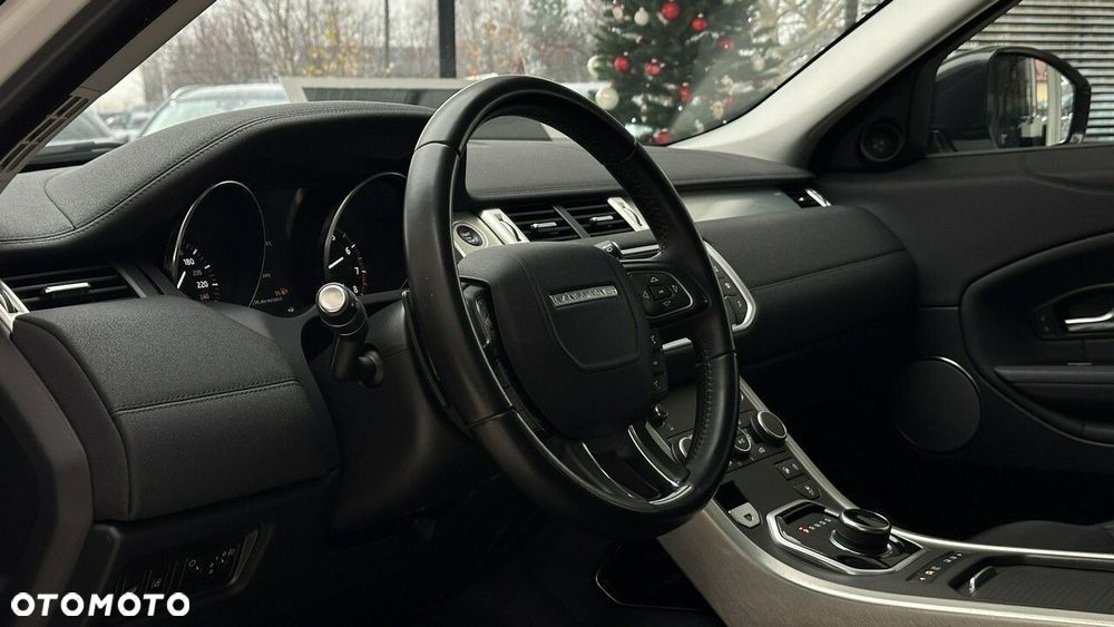 Land Rover Range Rover Evoque - 22