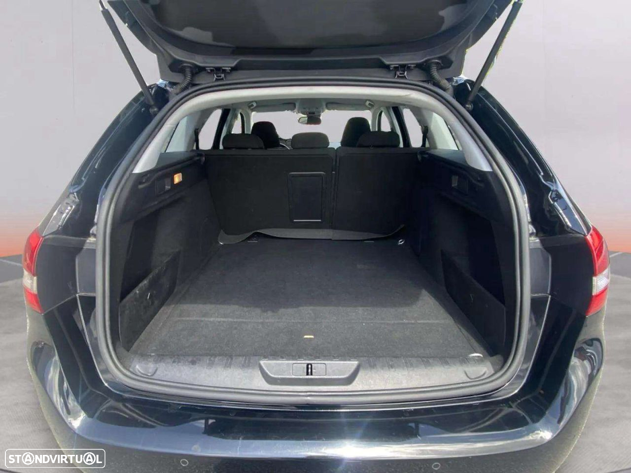 Peugeot 308 SW 1.5 BlueHDi Style - 17