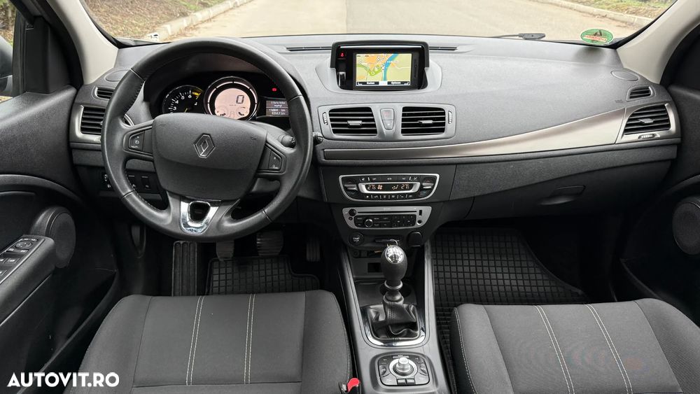 Renault Megane ENERGY TCe 115 Start & Stopp Paris Business - 6