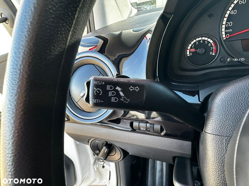 Volkswagen up! 1.0 move - 19