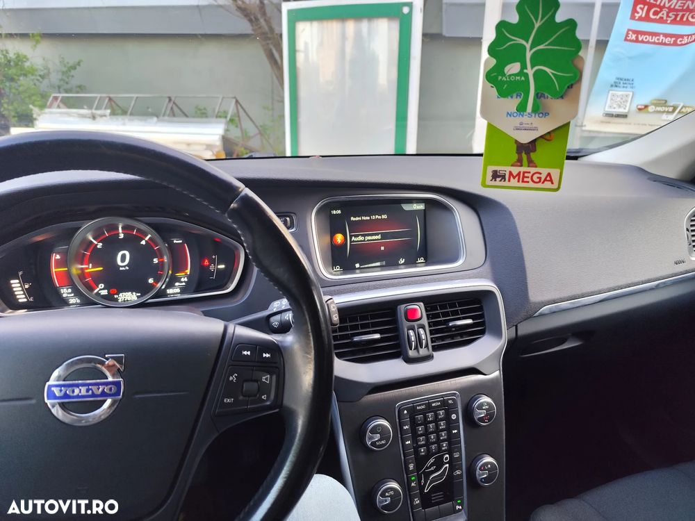 Volvo V40 D4 VEA R-Design - 4