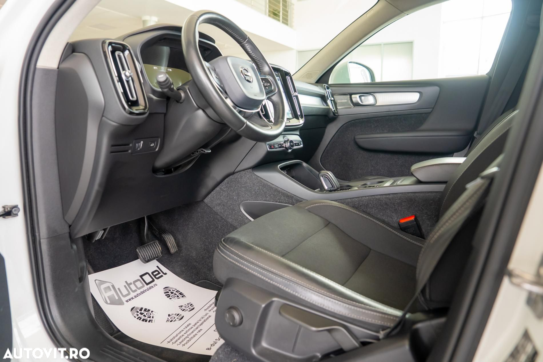 Volvo XC 40 D3 Momentum Pro - 14