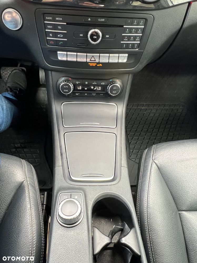 Mercedes-Benz Klasa B (Electric Drive) 250 e - 13