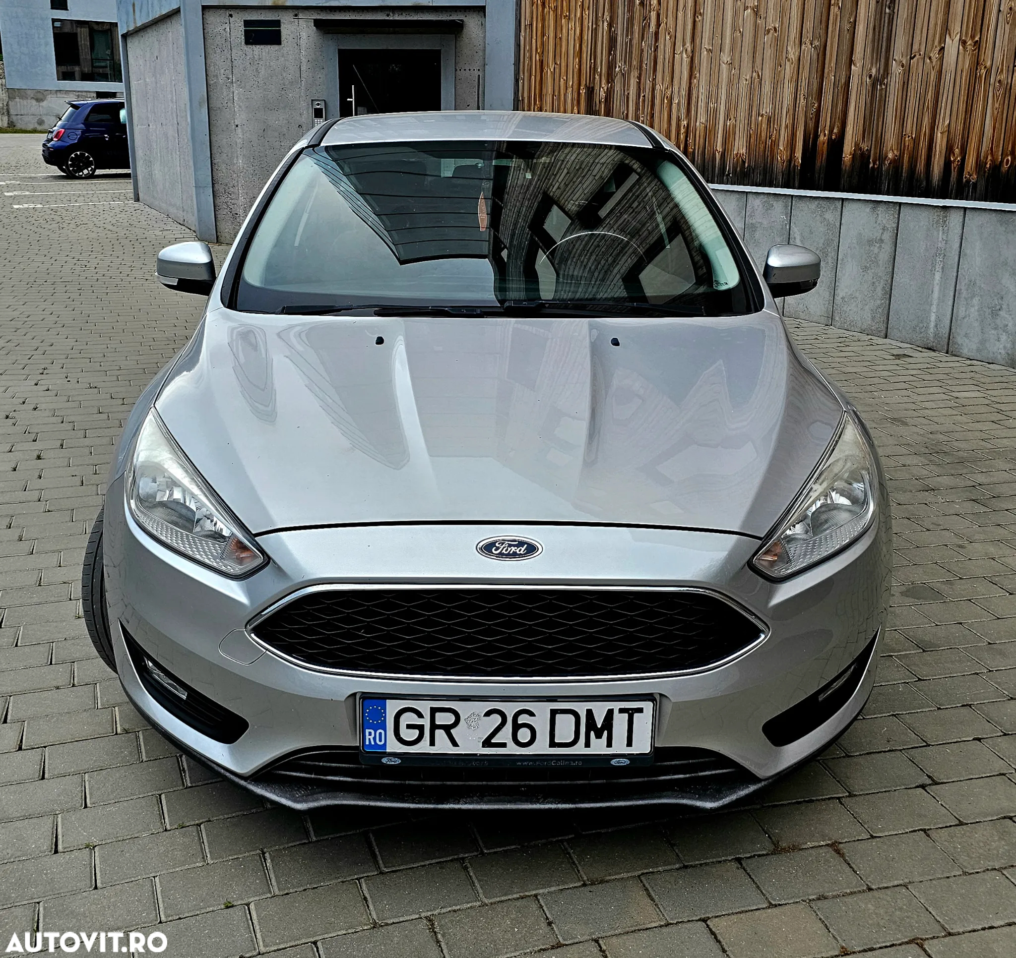 Ford Focus 1.0 EcoBoost Trend - 9