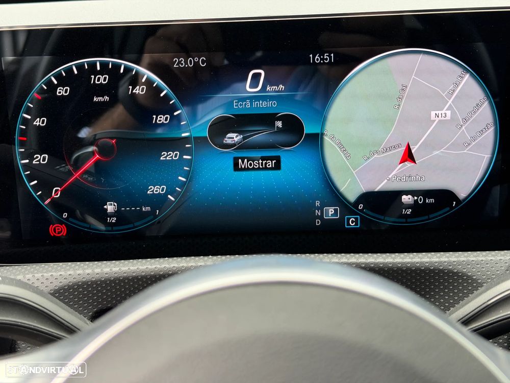 Mercedes-Benz A 250 e 8G-DCT AMG Line - 25