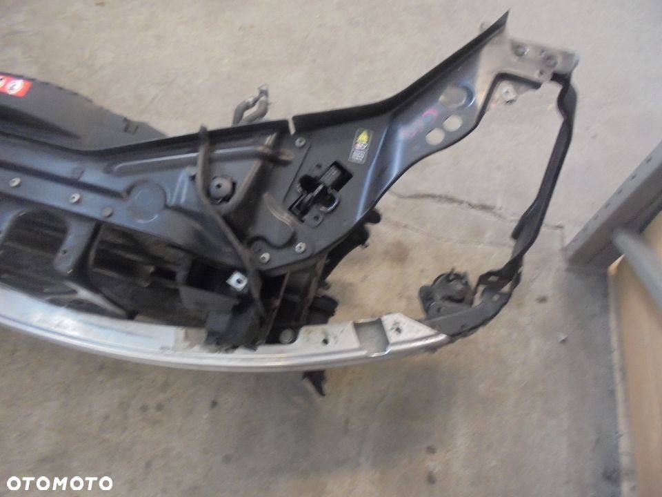 MERCEDES CLS W219 PAS PRZEDNI CHLODNICE 320 CDI V6 - 3
