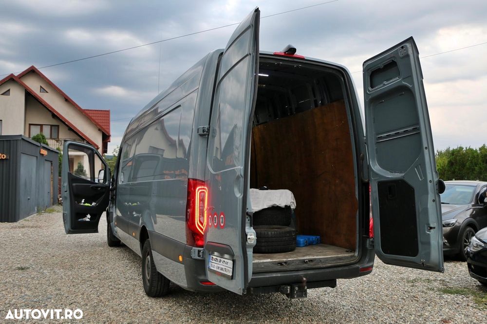 Mercedes-Benz Sprinter 319 - 16
