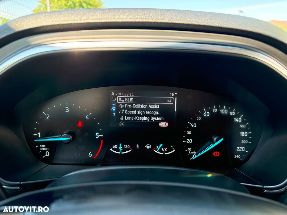 Ford Focus 1.5 EcoBlue Titanium X - 17