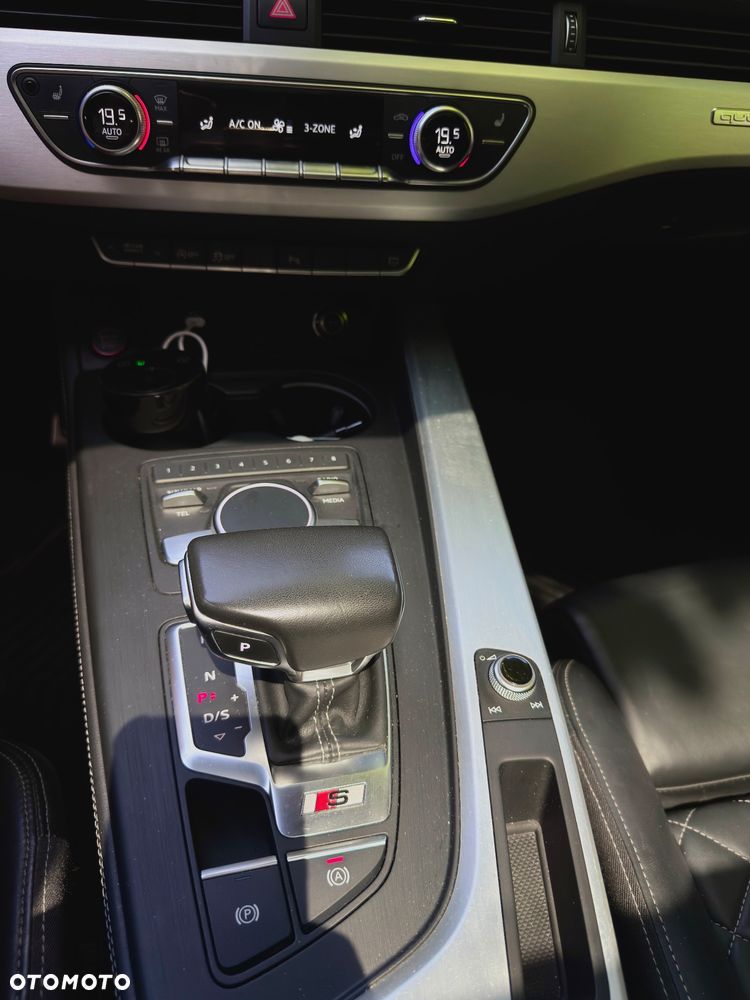Audi S4 Limousine - 14